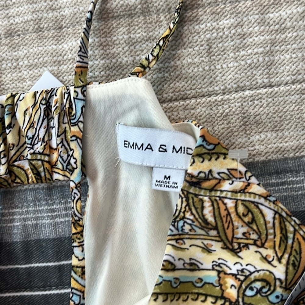 NWT Emma & Michelle Gold/Blue Floral Sleveless Romper,Jumpsuit Size Medium - Picture 7 of 11